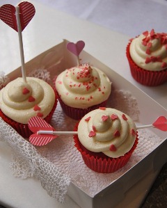 IMG_2365_sml Valentine's Day cupcake